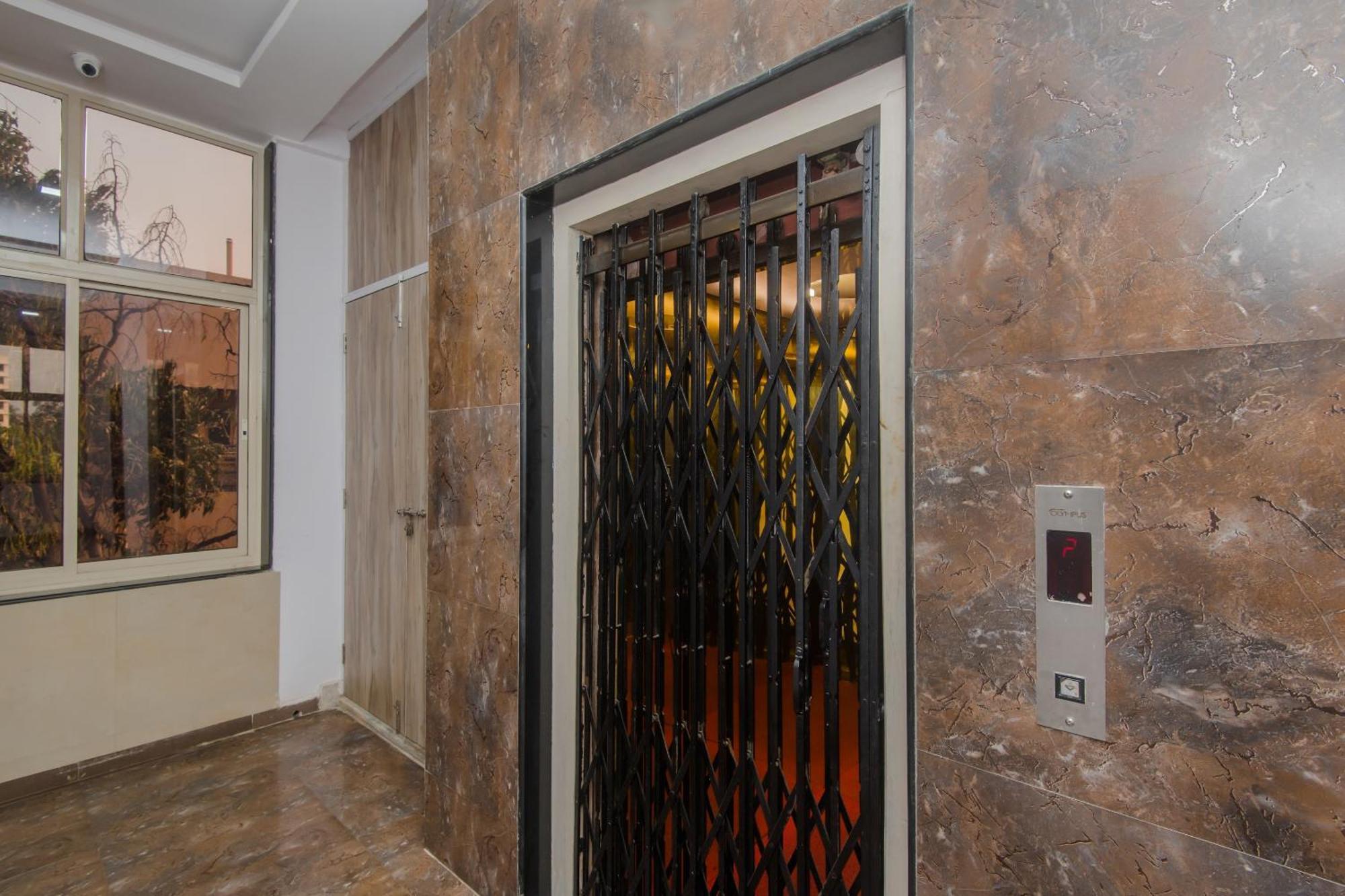 Super Hotel O Divine Residency Near Phoenix Marketcity مومباي المظهر الخارجي الصورة